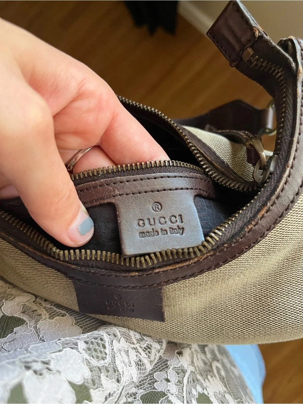 Gucci vintage shoulder bag - Picture 12 of 16
